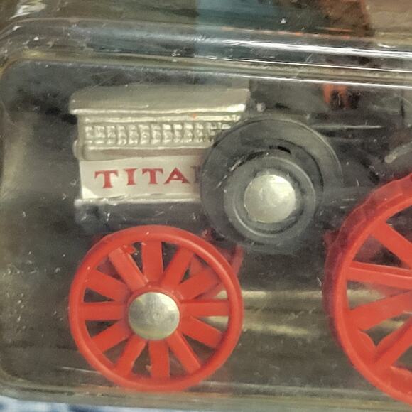Vintage 1996 Scale models Heritage series 1/64 scale IH Case titan steam tractor - Picture 5 of 9